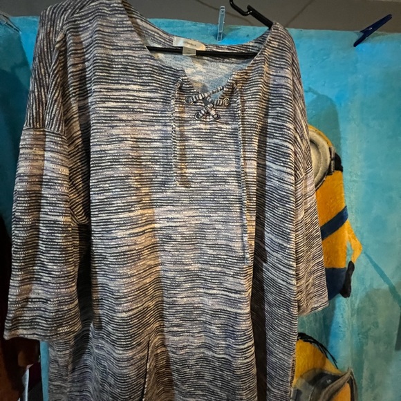 CJ Banks women’s blouse - Picture 3 of 4